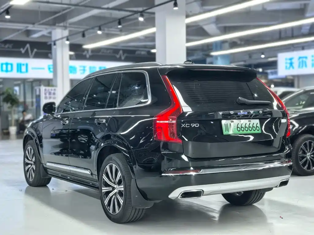 Volvo XC90 PHEV 2021 — фото 12
