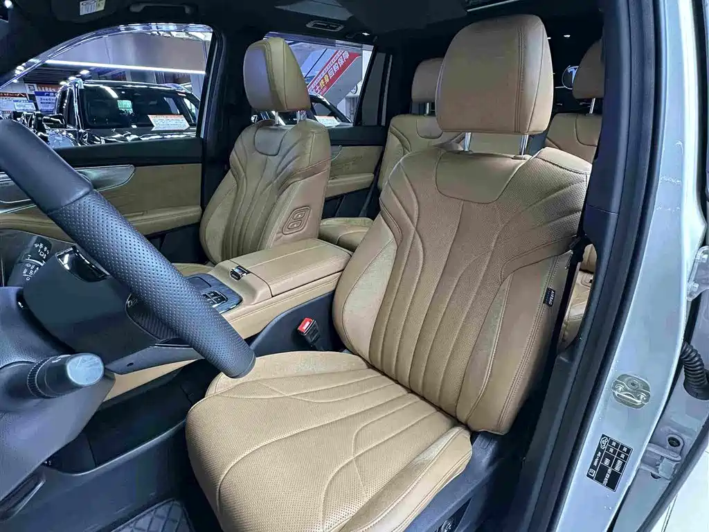 GAC Motor Trumpchi ES9 2024 — фото 30
