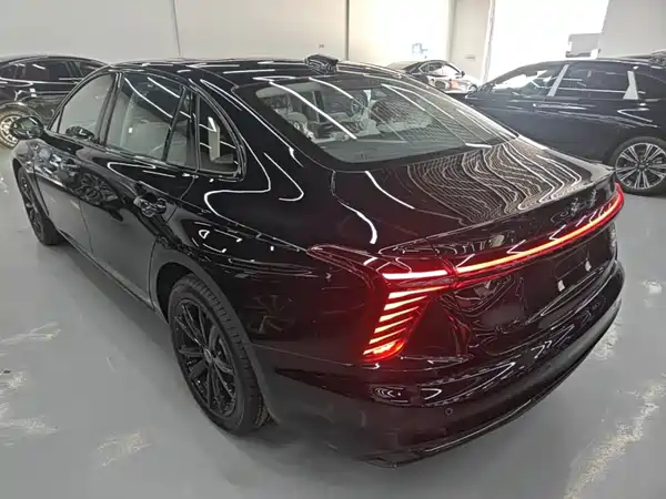 Hongqi H5 2026