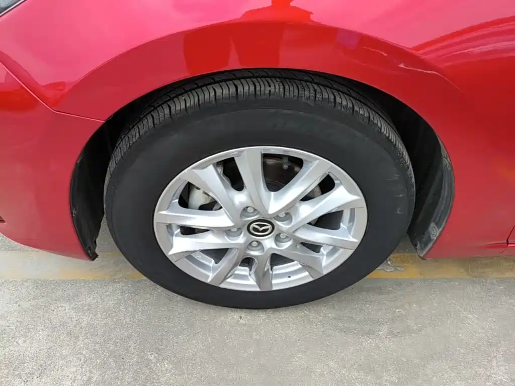 Mazda 3 Axela 2016 — фото 23