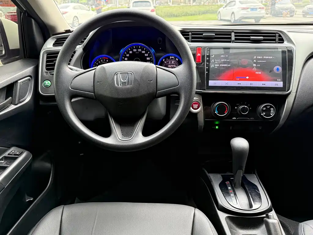 Honda City 2018 — фото 7