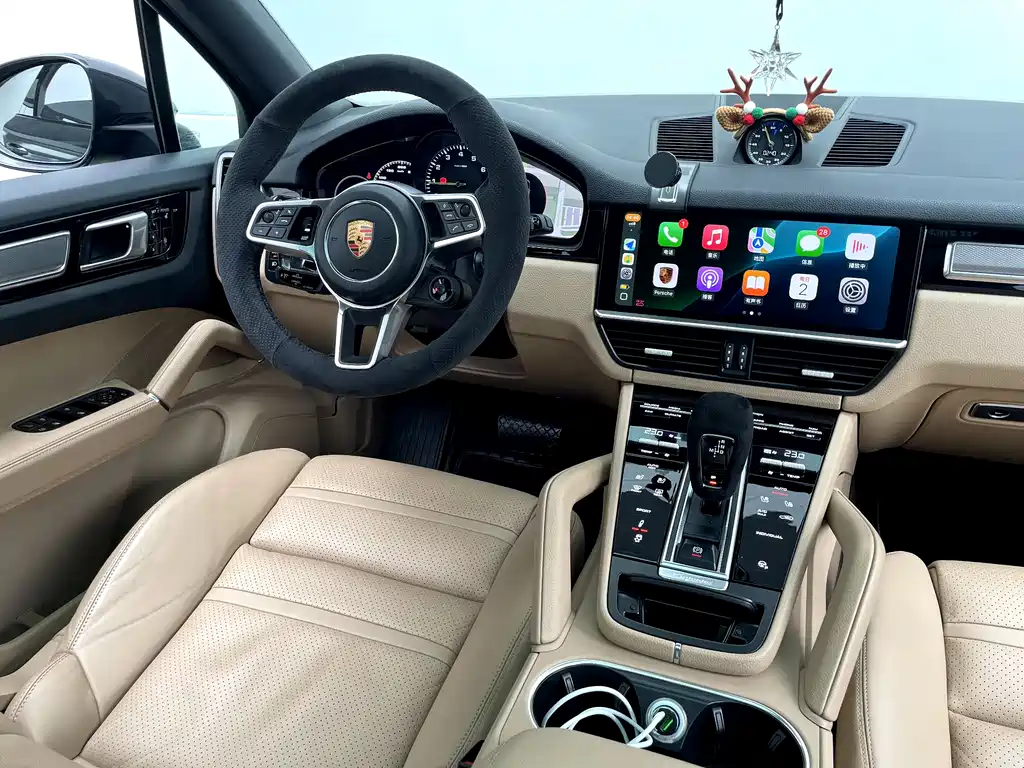 Porsche Cayenne Hybrid 2019 — фото 23