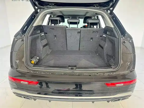 Audi Q5L 2021