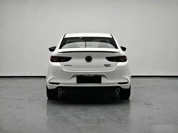Mazda 3 Axela 2023