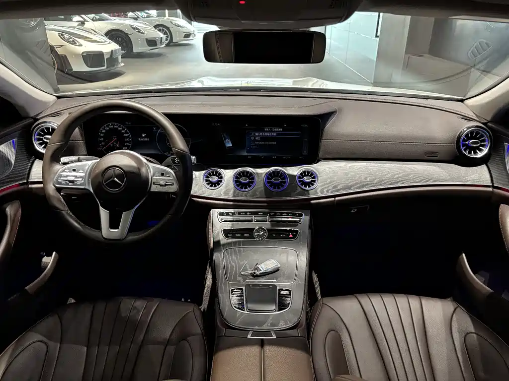 Mercedes-Benz CLS 2020 — фото 12