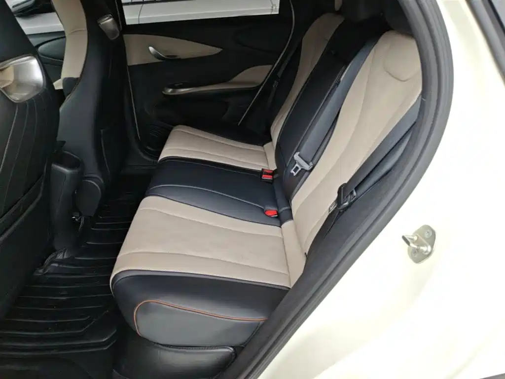 BYD Dolphin 2023 — фото 17