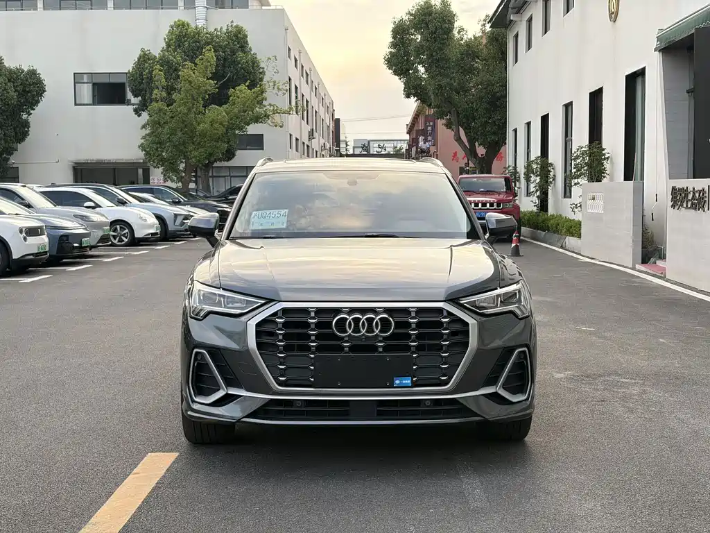 Audi Q3 2021