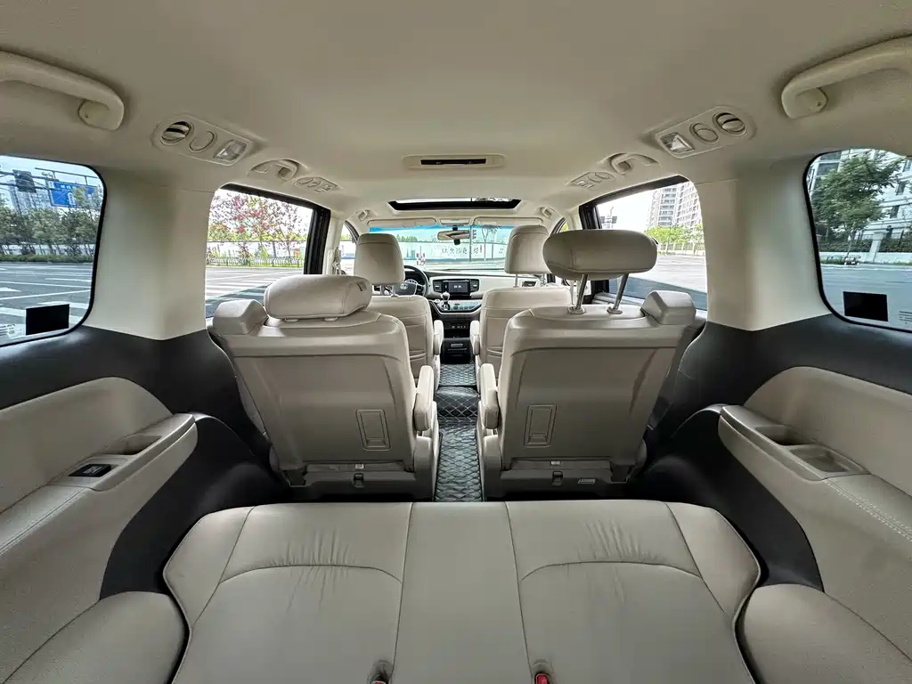 Honda Odyssey 2018 — фото 13