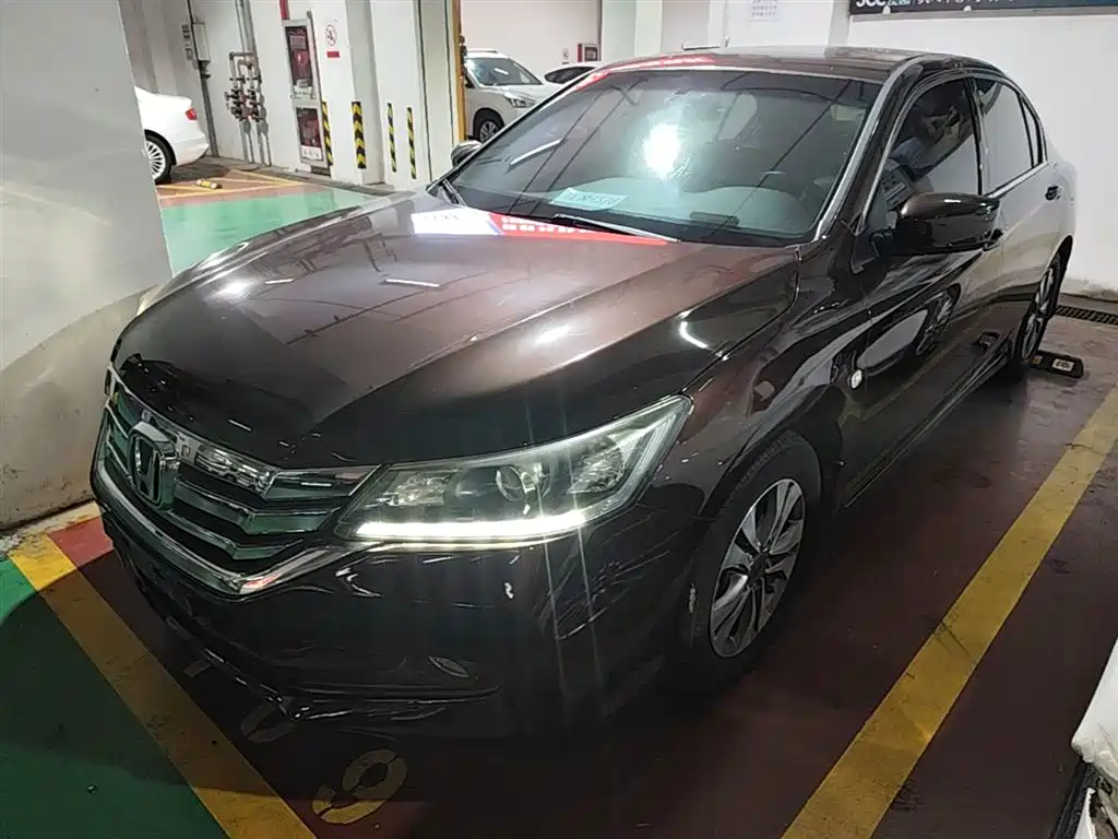 Honda Accord 2016 — фото 2