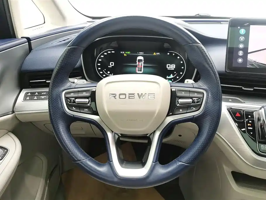 Roewe iMAX8 2021 — фото 15