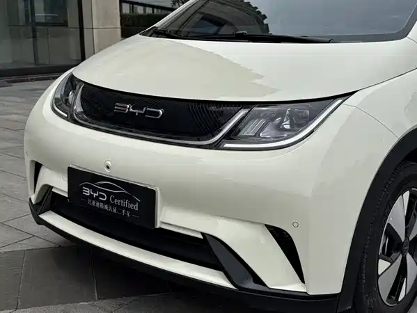 BYD Dolphin 2023