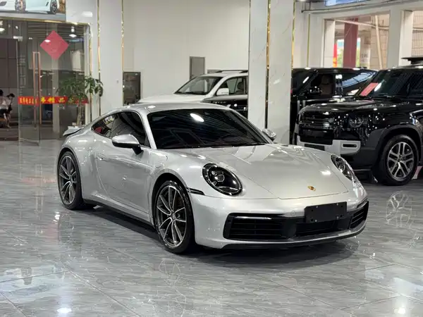 Porsche 911 2023