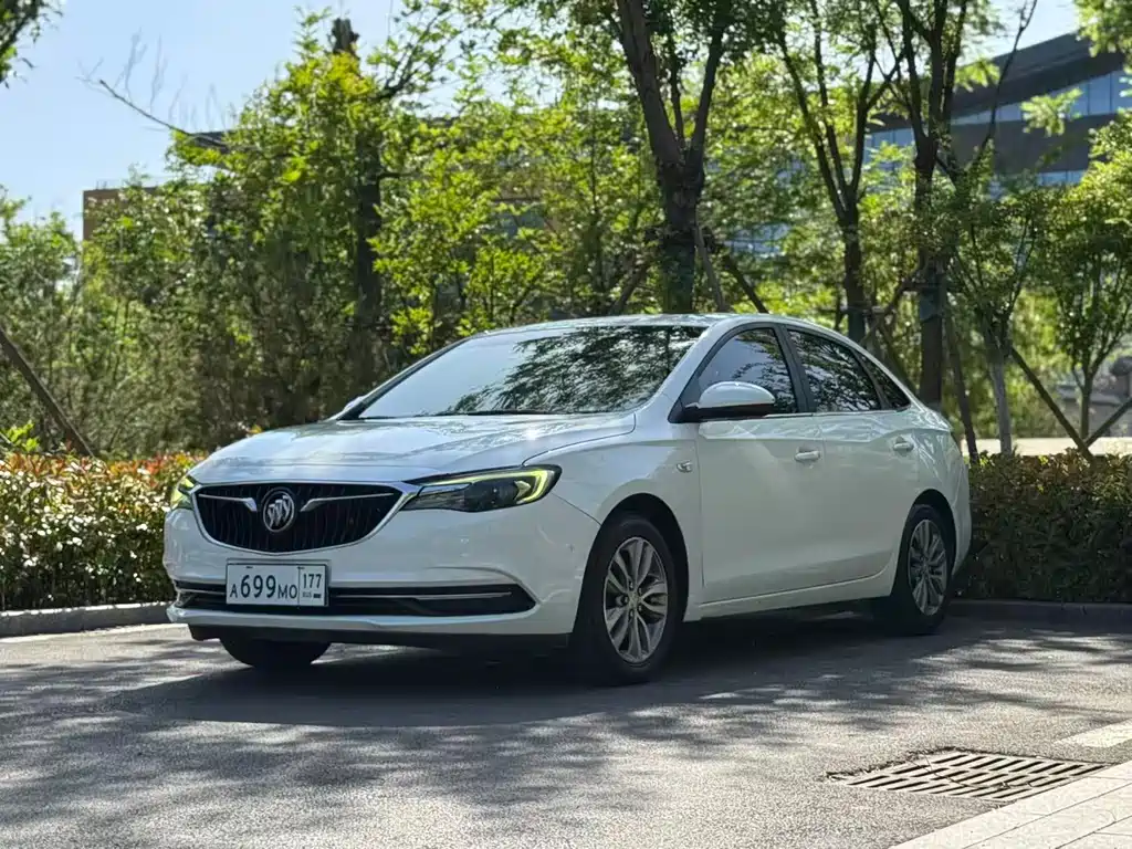Buick Excelle 2019 — фото 1