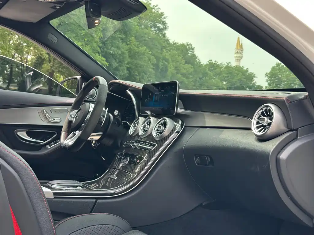 Mercedes-Benz C-Class AMG 2019 — фото 6
