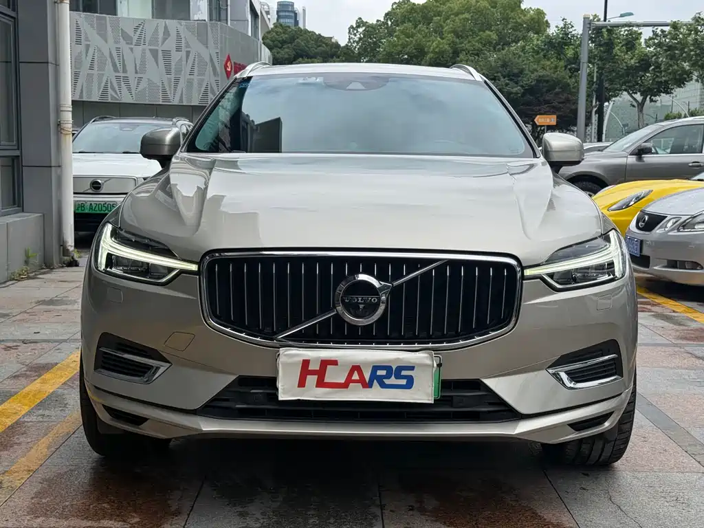 Volvo XC60 PHEV 2020 — фото 14