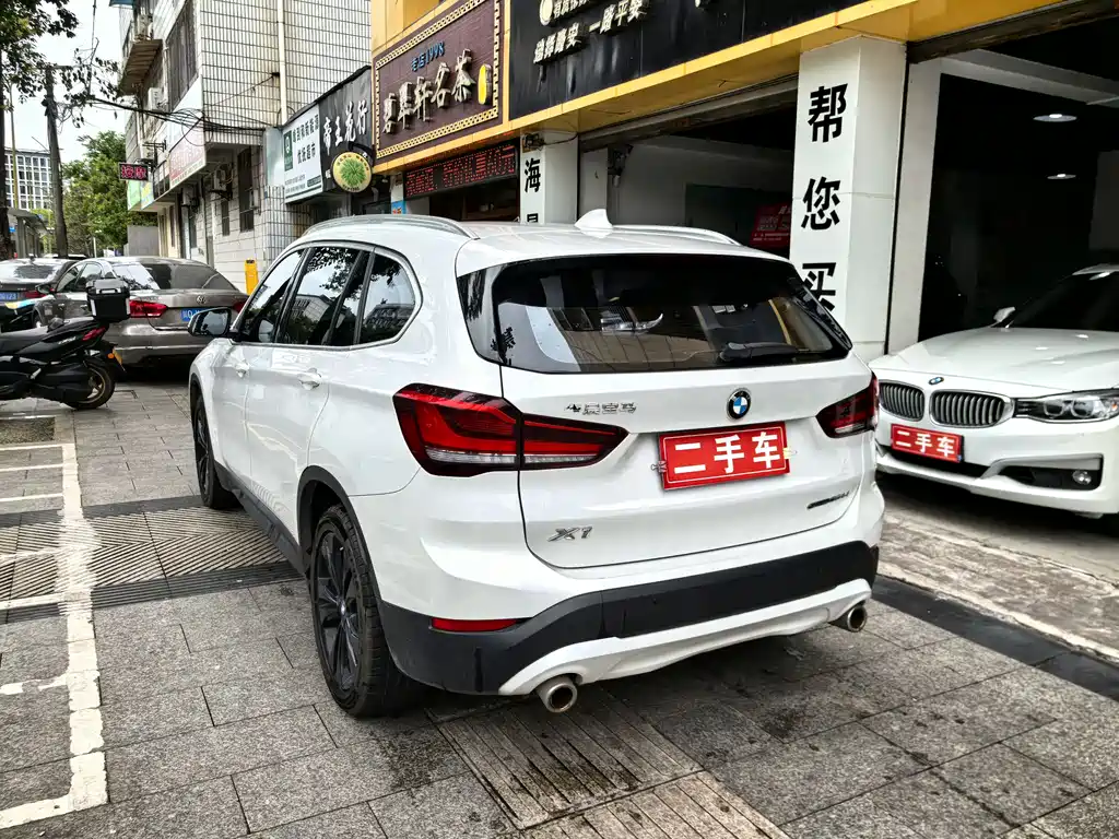 BMW X1 2020 — фото 8