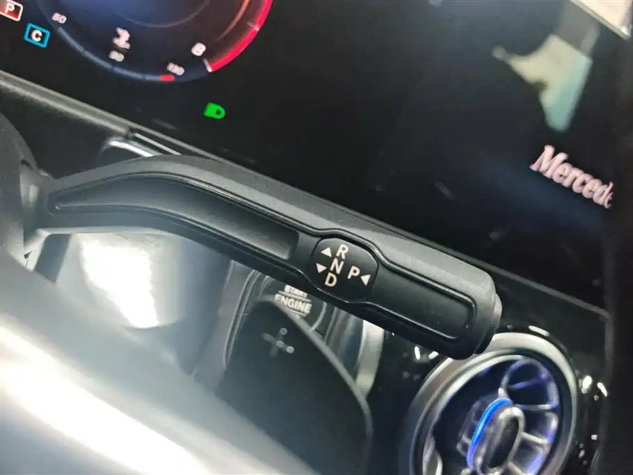 Mercedes-Benz GLB 2020 — фото 16