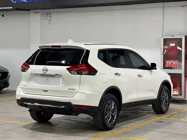 Nissan X-Trail 2025