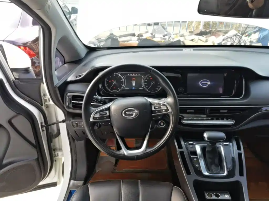 GAC Motor Trumpchi M6 2020 — фото 11