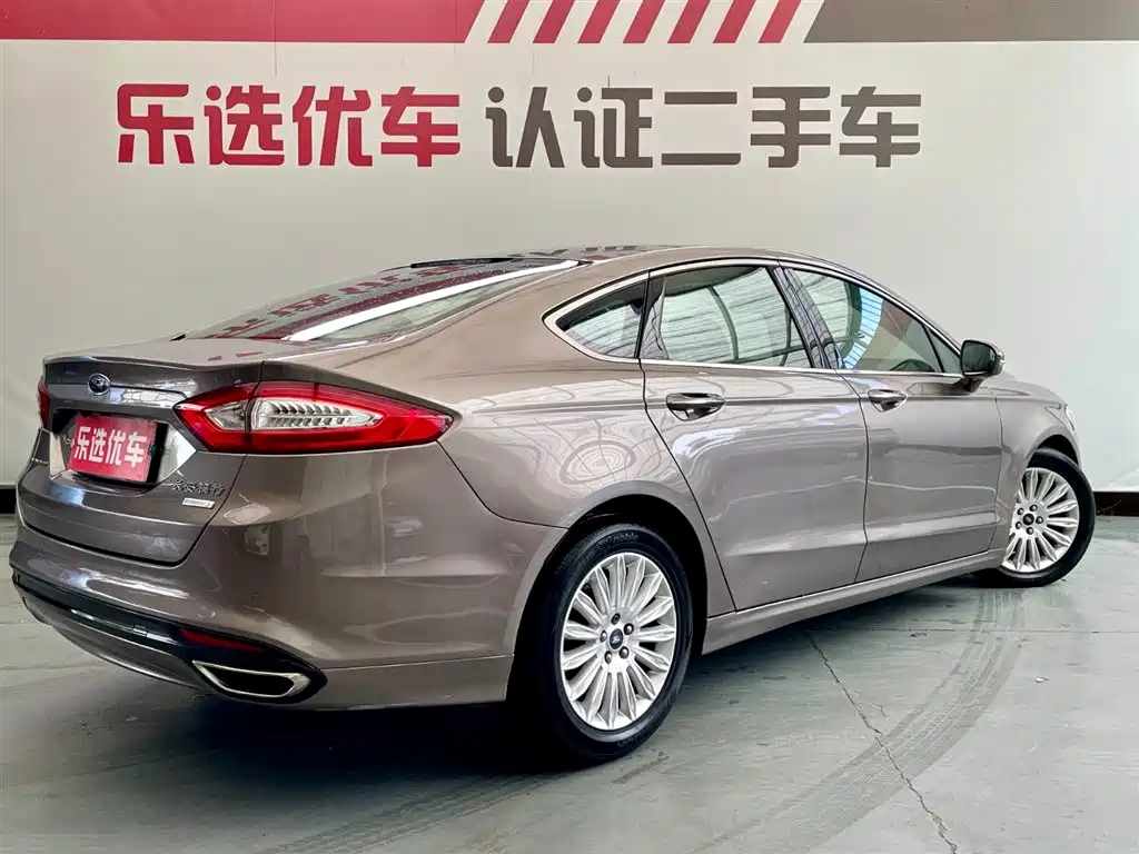 Ford Mondeo 2015 — фото 5