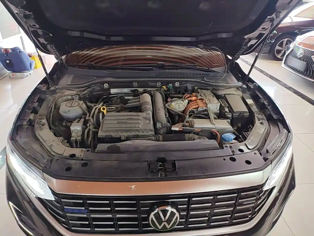 Volkswagen Passat PHEV 2022 — фото 20