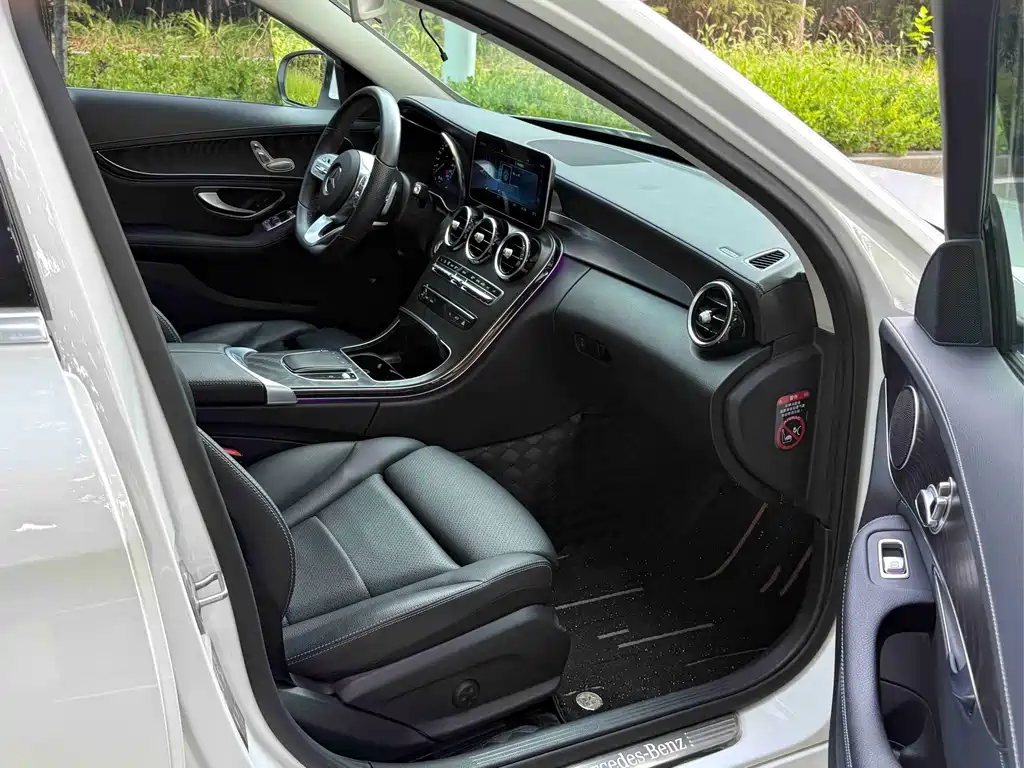 Mercedes-Benz C-Class 2020 — фото 13