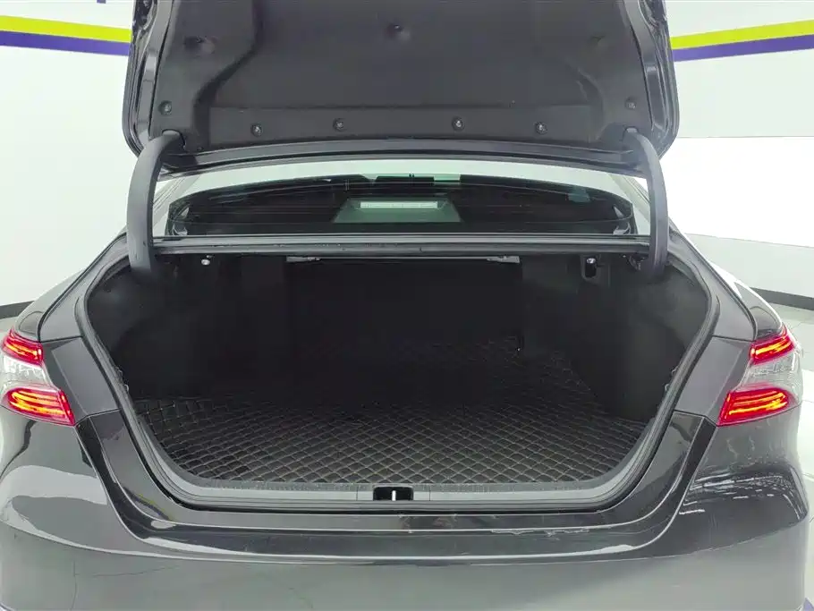 Toyota Camry 2023