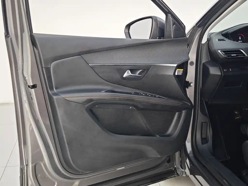 Peugeot 4008 2017 — фото 14