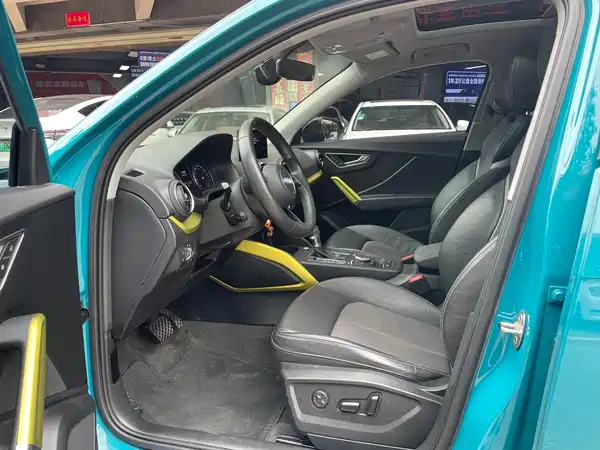 Audi Q2L 2018