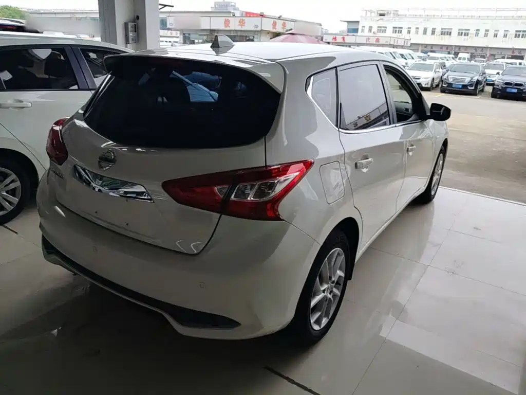 Nissan Tiida 2020
