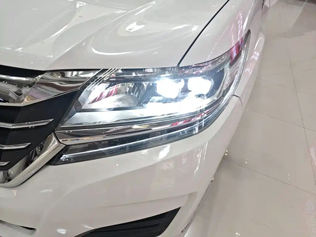 Honda Elysion 2018 — фото 24