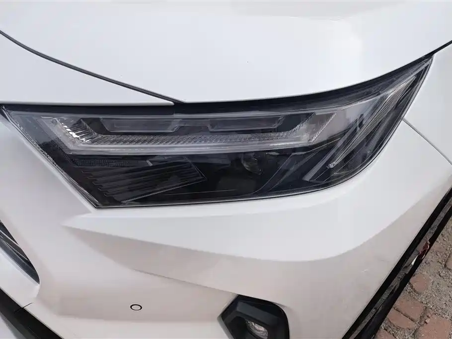 Toyota RAV4 2025