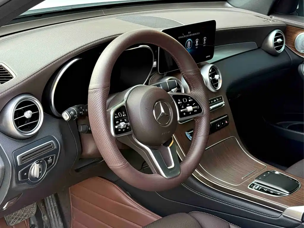 Mercedes-Benz GLC 2021 — фото 14
