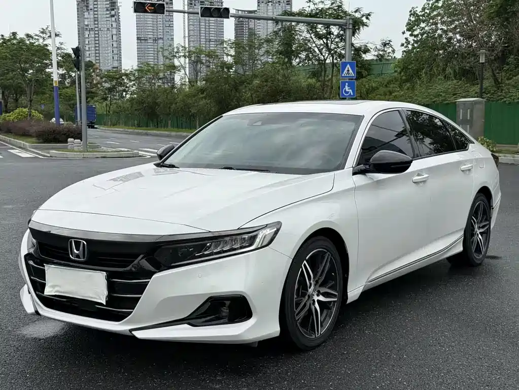 Honda Accord 2022 — фото 1