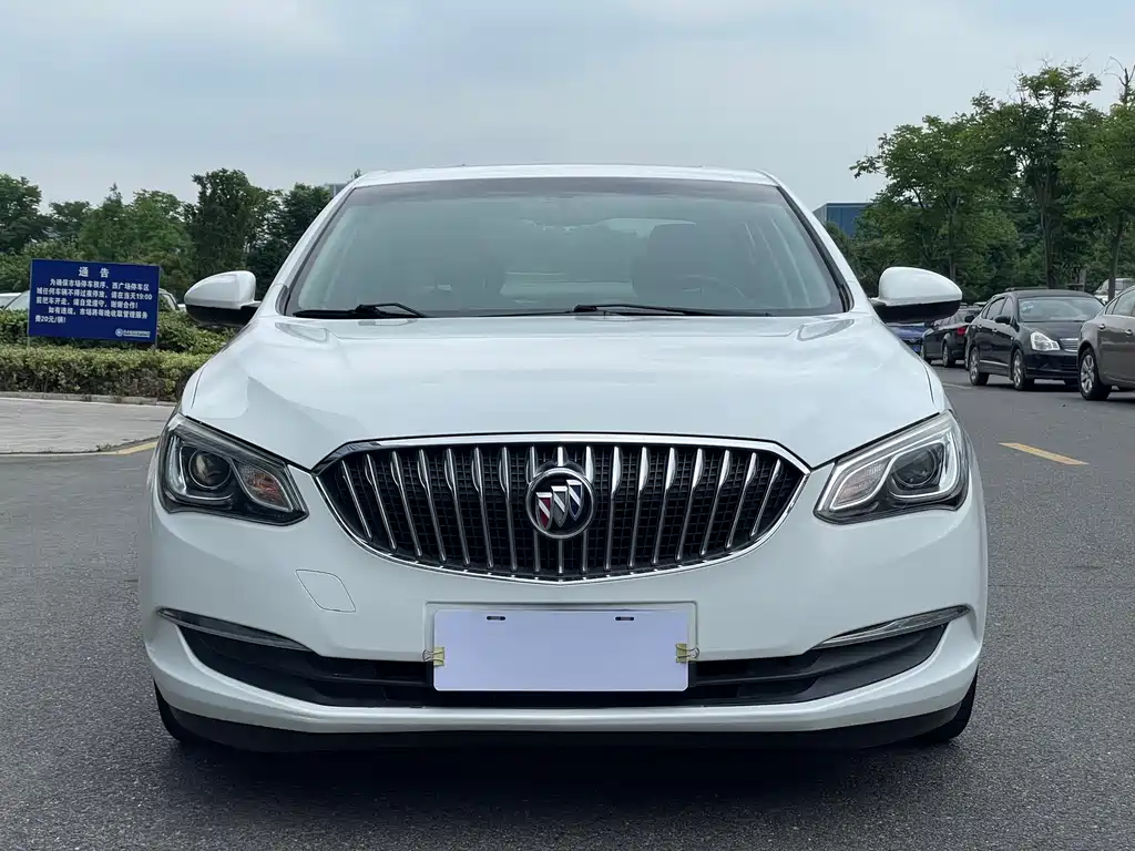 Buick Excelle 2016 — фото 2