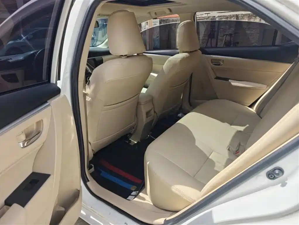 Toyota Corolla 2015