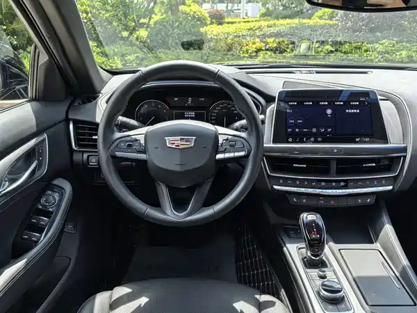 Cadillac CT5 2023