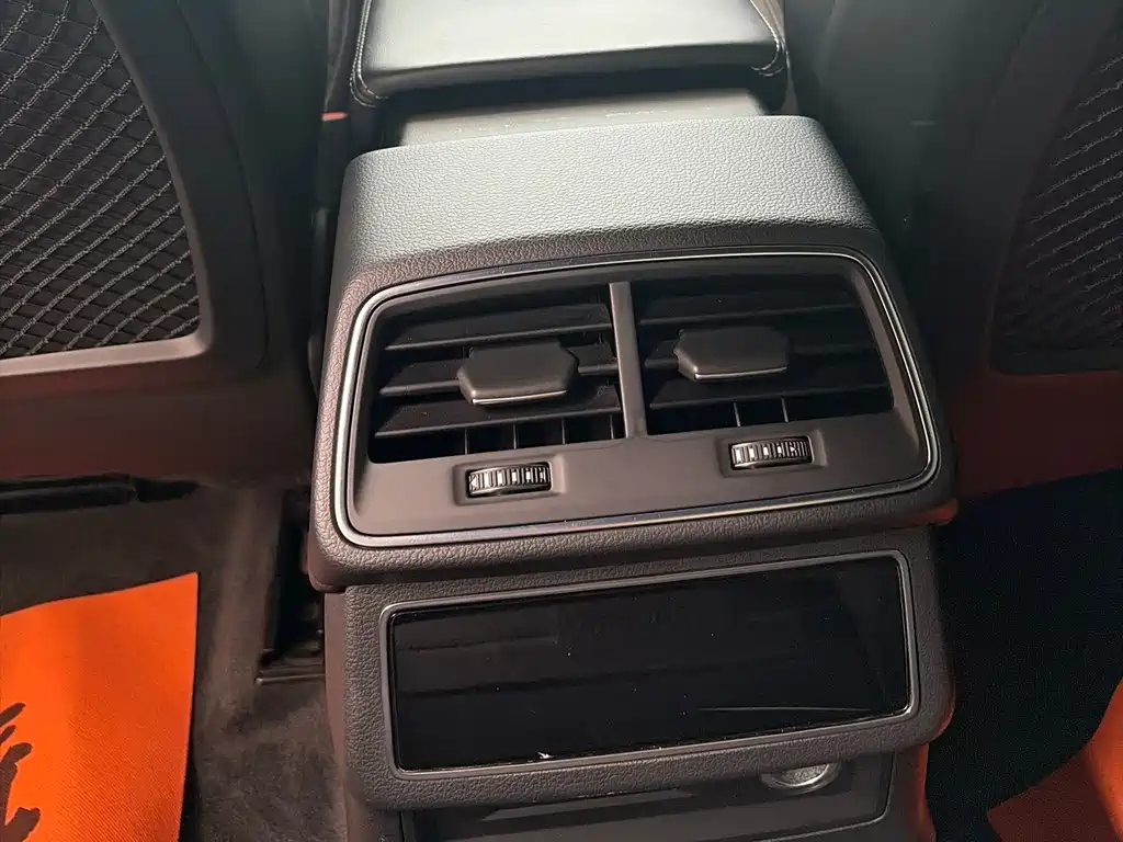 Audi A6L 2022