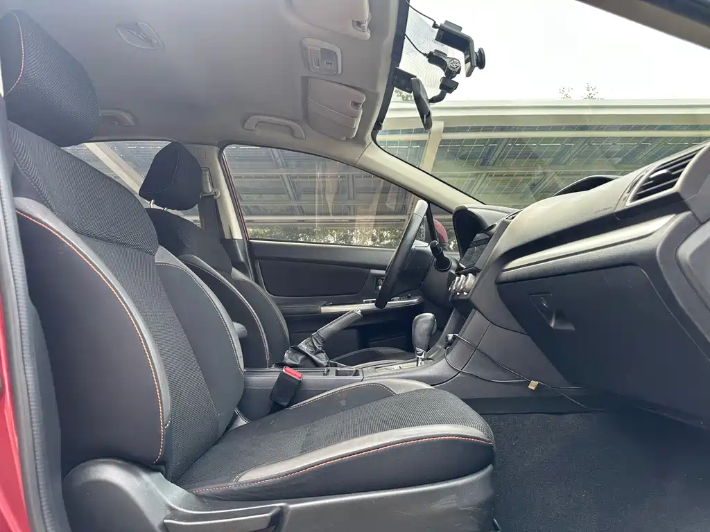 Subaru XV 2017 — фото 14
