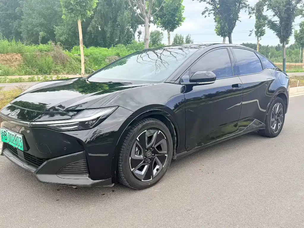 Toyota bZ3 2023