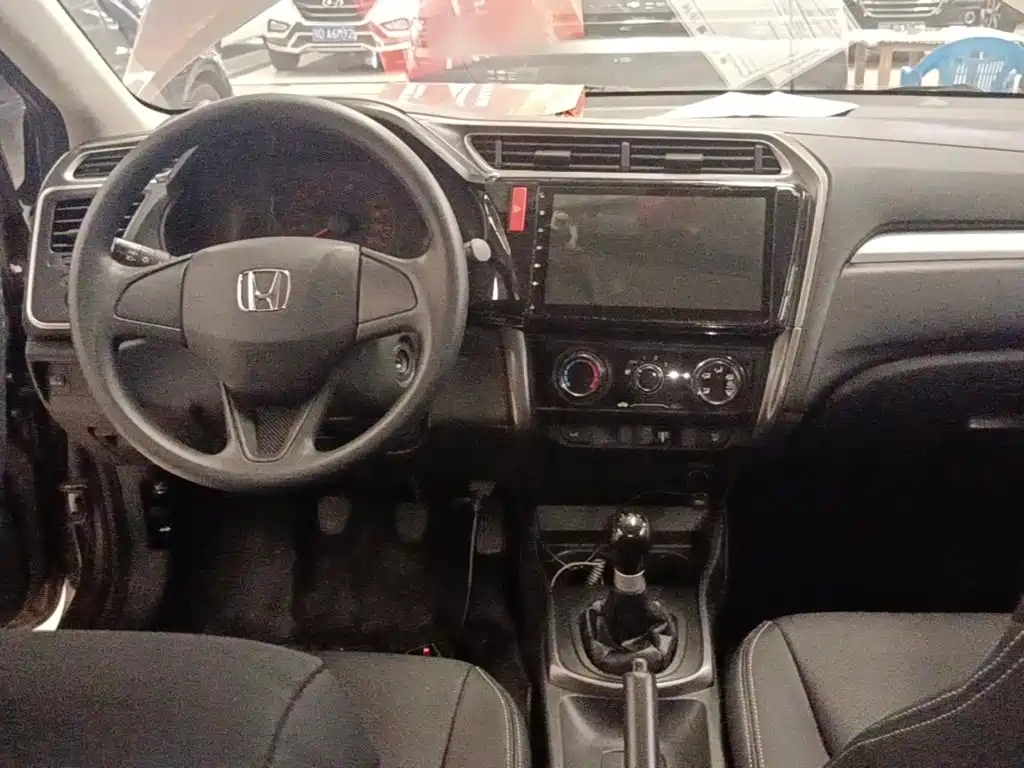 Honda Greiz 2016 — фото 10