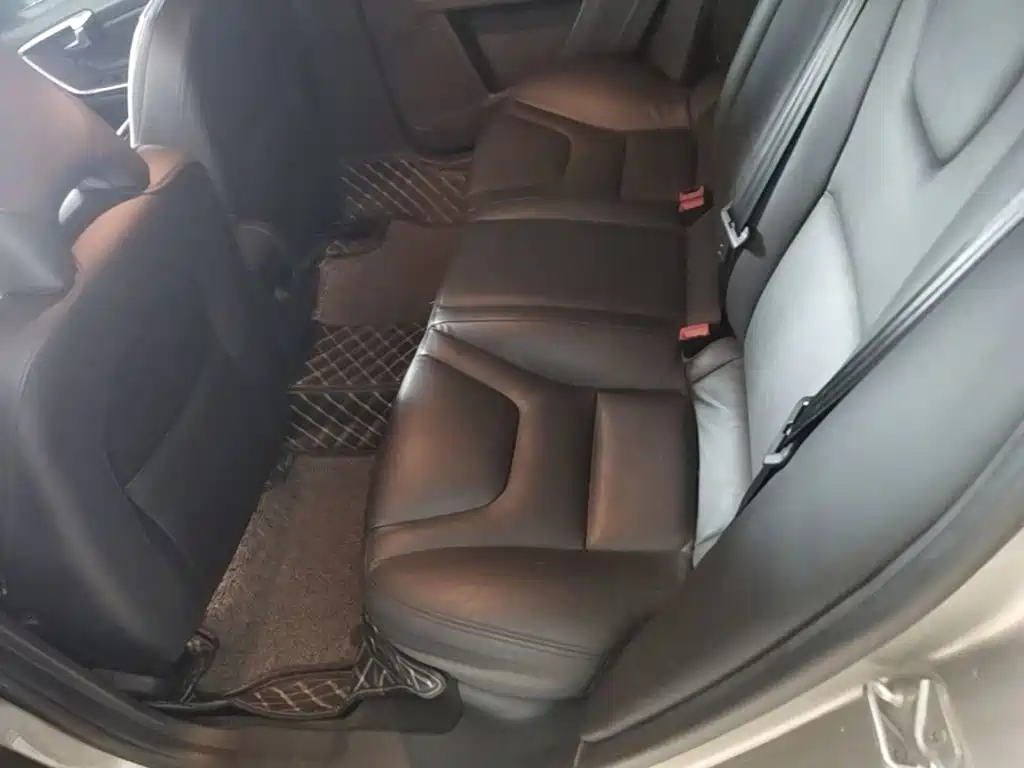 Volvo S60 2015 — фото 17