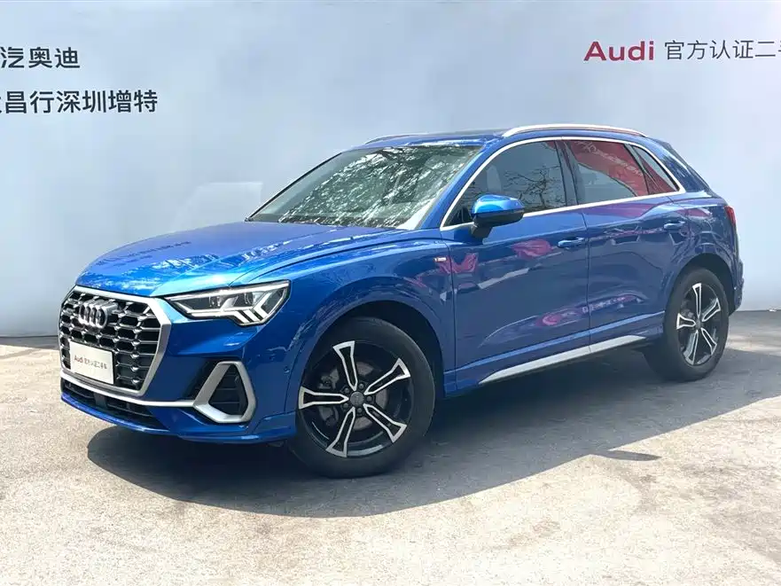 Audi Q3 2020 — фото 1