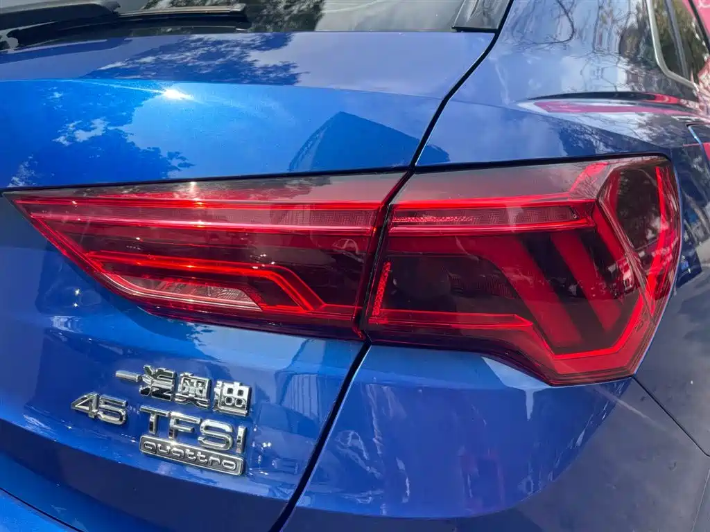 Audi Q3 2020 — фото 18