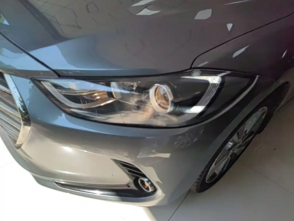 Hyundai Elantra 2019 — фото 24