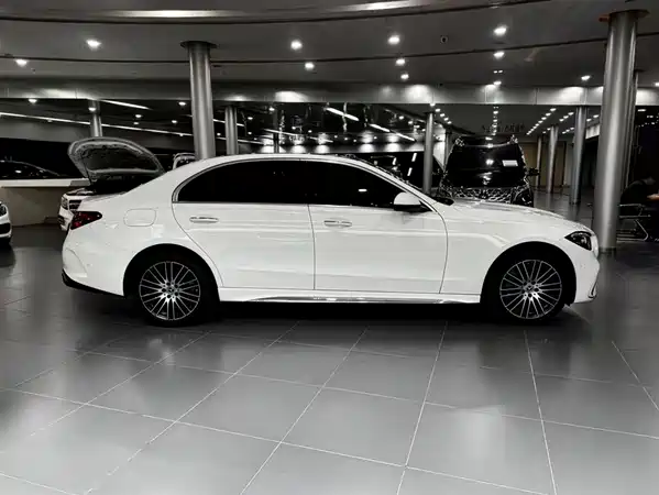 Mercedes-Benz C-Class 2026