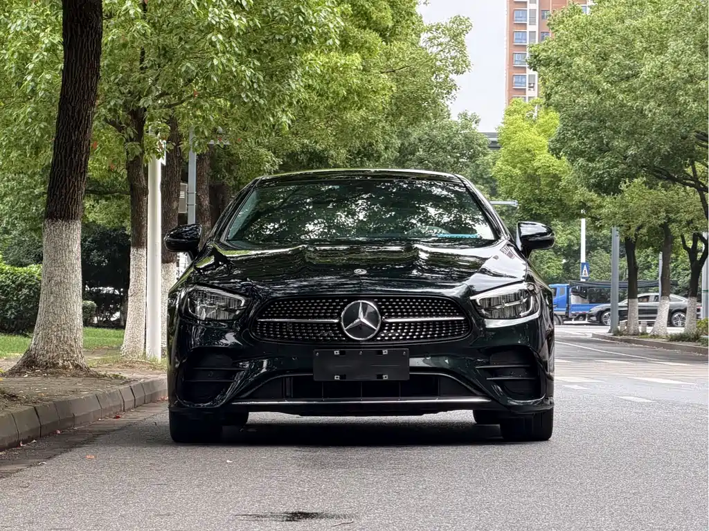 Mercedes-Benz E-Class 2023 — фото 3