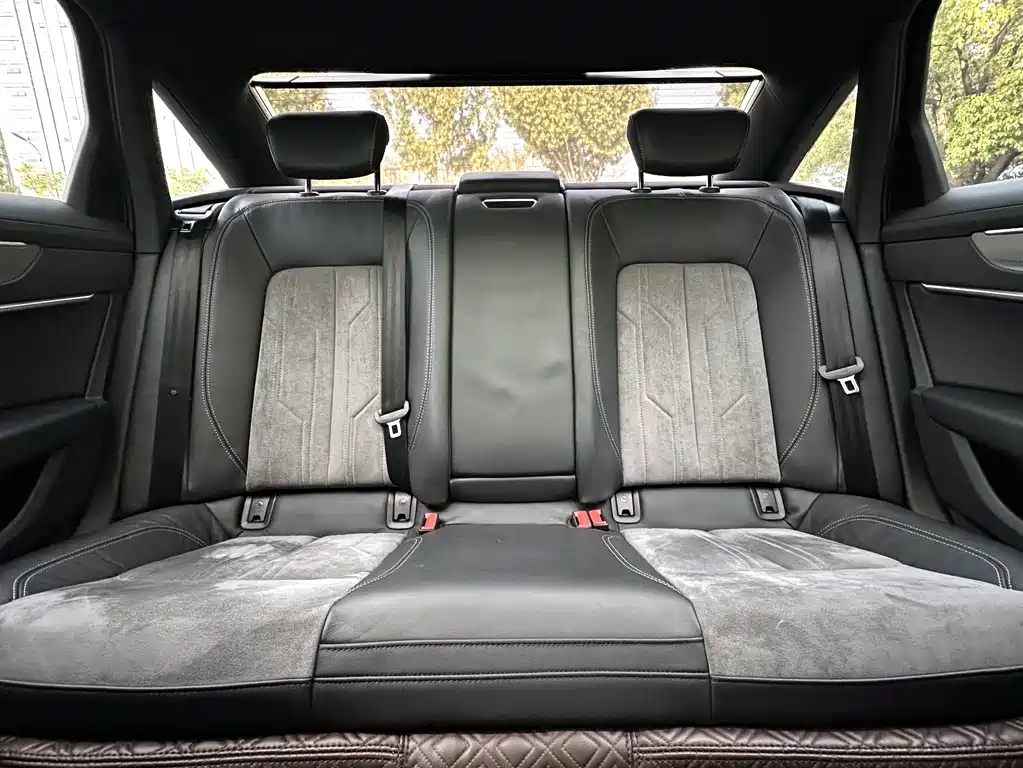Audi A6L 2020 — фото 26