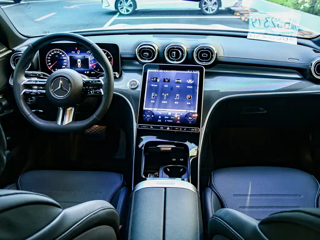 Mercedes-Benz C-Class 2023 — фото 5
