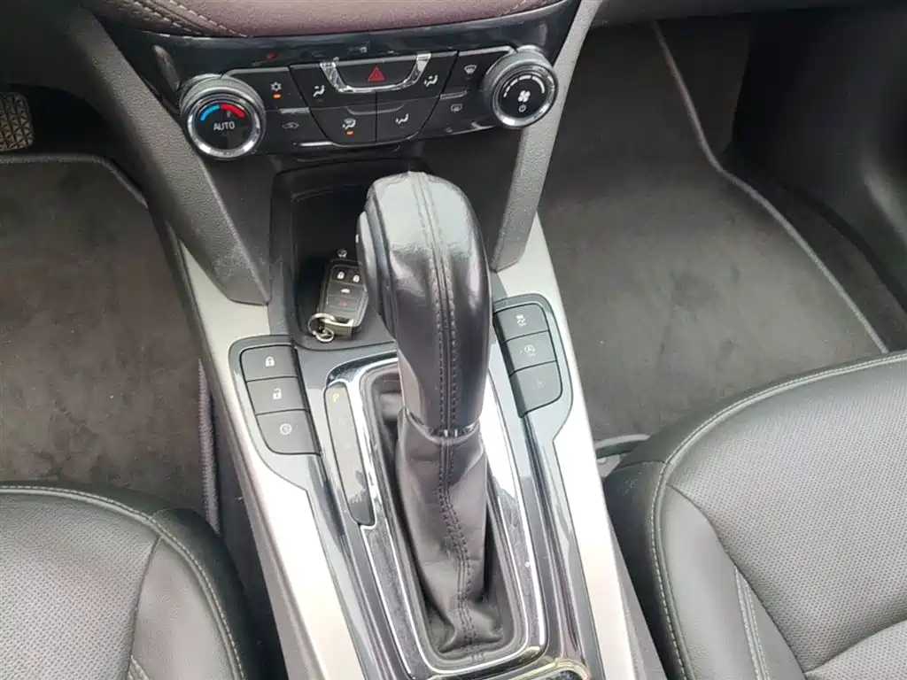 Chevrolet Malibu 2019 — фото 14